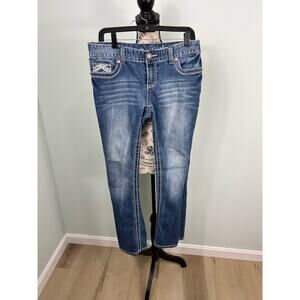 NWOT Maurices midrise Whitewashed Short blue jeans